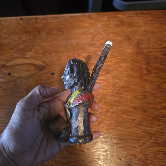 Reggae-Inspired Pipe with Rasta Colors - Picture 2 of 3